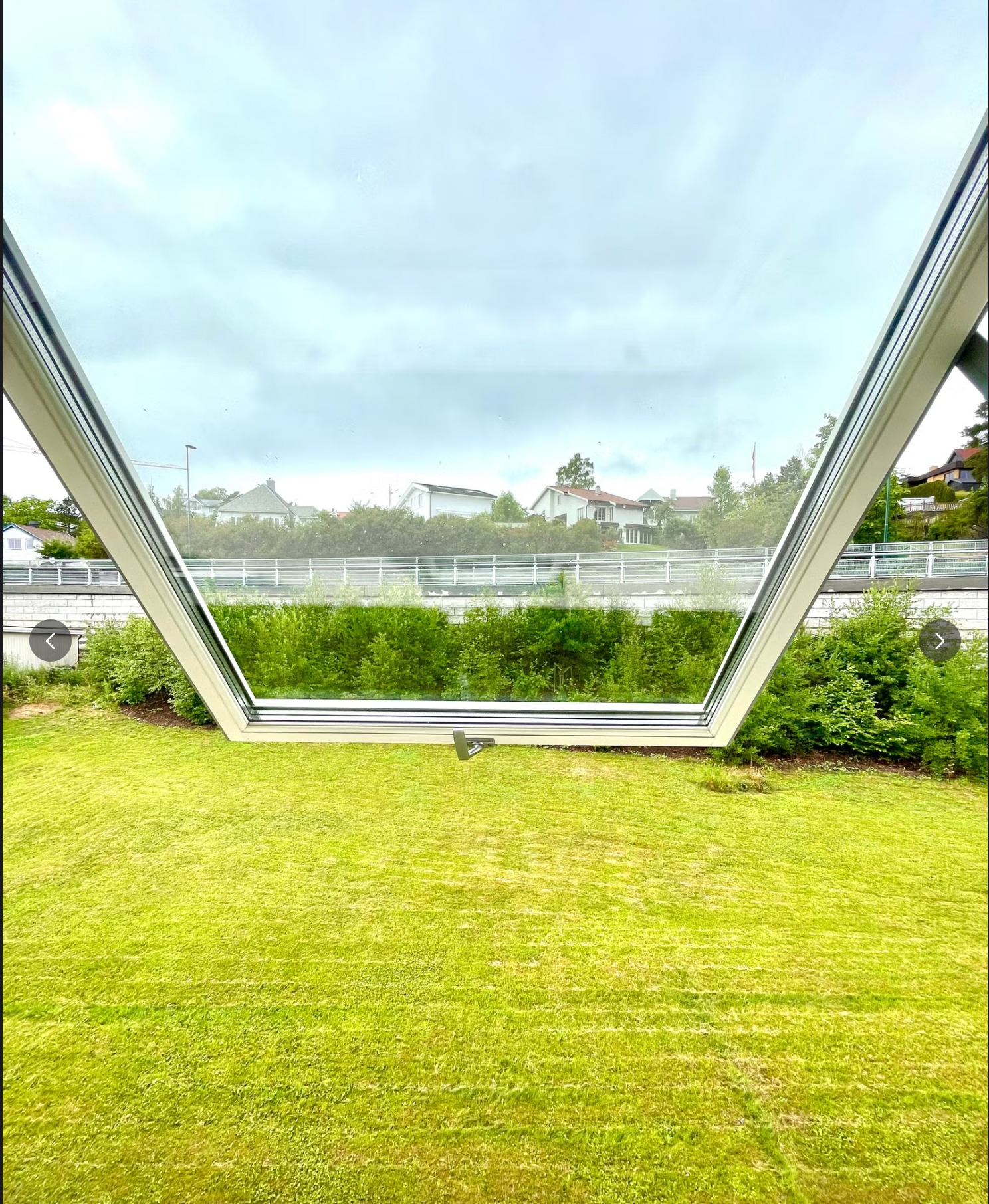very big private garden to walk, sit and have nice time